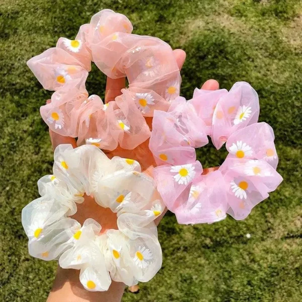 Daisy scrunchies